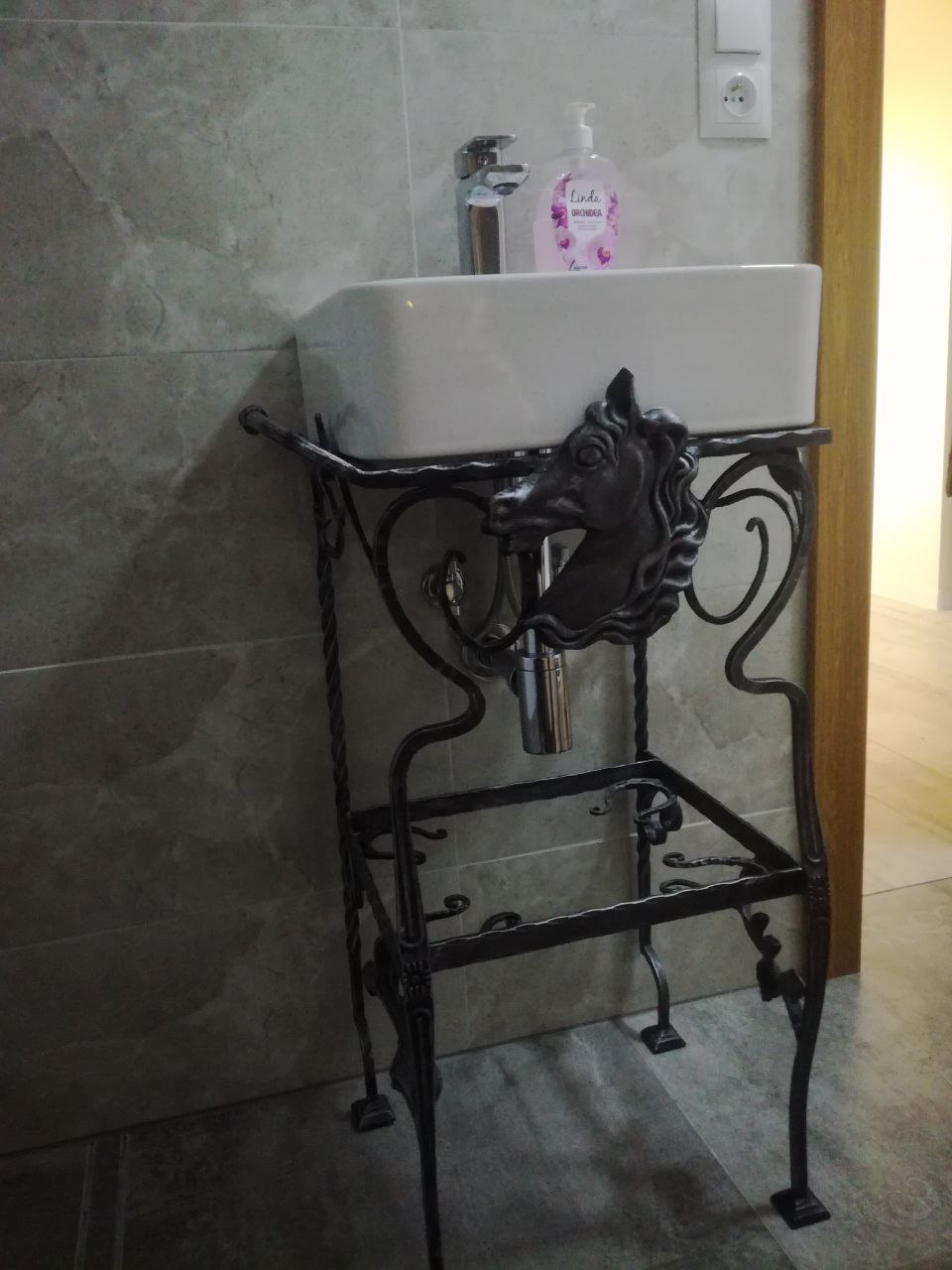 Kowalstwo artystyczne - realizacja naszych wyrobów bramy, balustrady i inne 