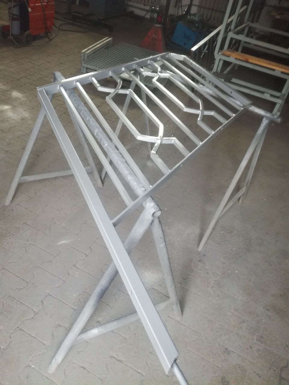 Kowalstwo artystyczne - realizacja naszych wyrobów bramy, balustrady i inne 